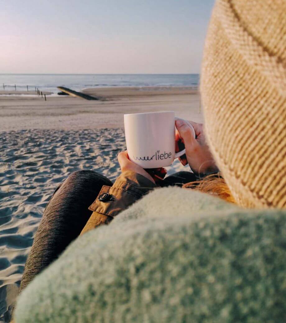 meerliebe-tasse-am-strand